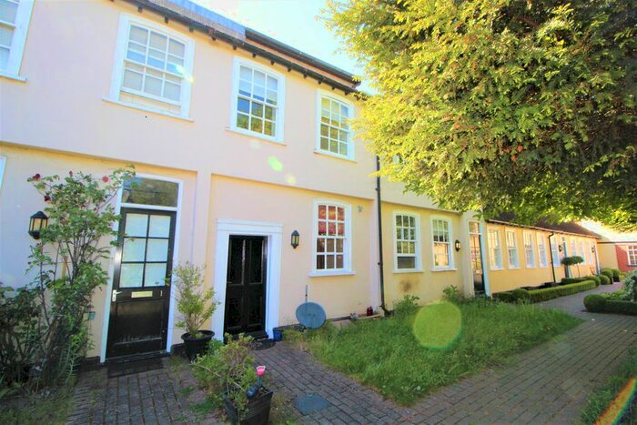 2 Bedroom Terraced House To Rent In Sir Isaacs Walk, Colchester, CO1