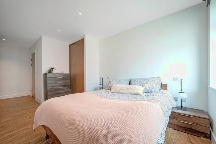 1 Bedroom Flat To Rent In Barking Road, London, E16