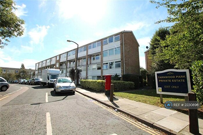 3 Bedroom Flat To Rent In Eltham, London, SE9
