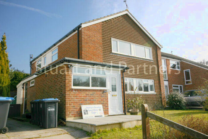 2 Bedroom Flat To Rent In Pelham Road, Lindfield, RH16