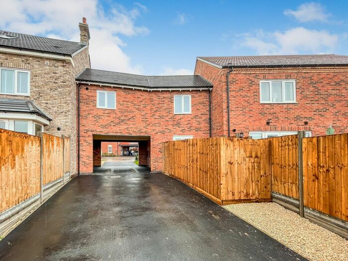 2 Bedroom Mews To Rent In Halford Avenue, Nottingham, NG3