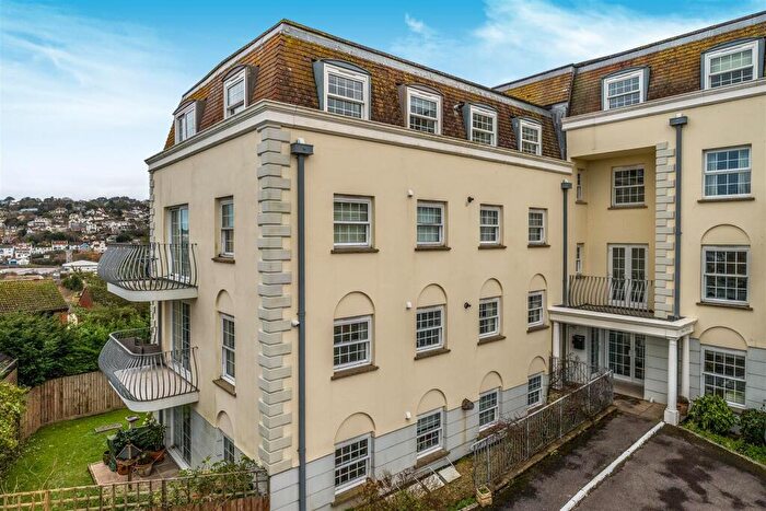 3 Bedroom Apartment For Sale In Charmouth Road, Lyme Regis, DT7