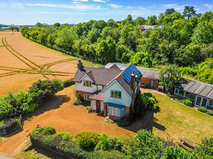 3 Bedroom Detached House For Sale In Deppers Bridge, Southam, Warwickshire, CV47