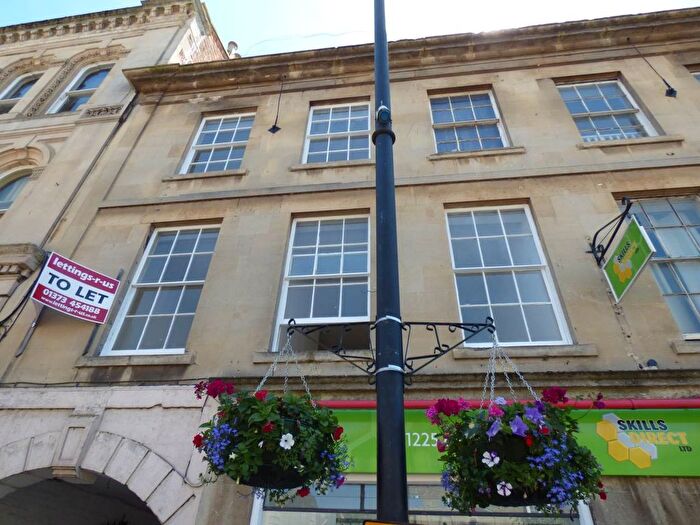 2 Bedroom Flat To Rent In Norwood Court, Trowbridge, Wiltshire, BA14
