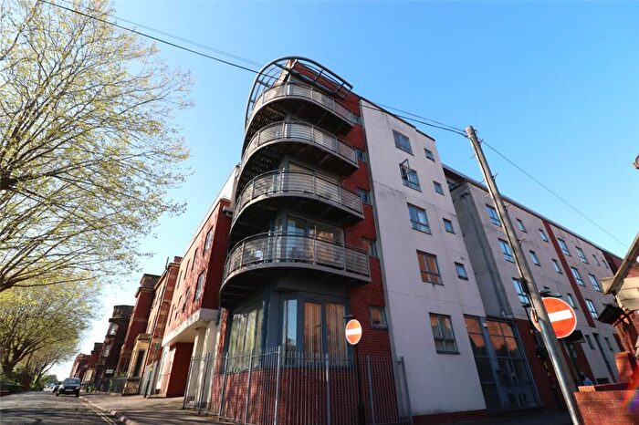 2 Bedroom Apartment For Sale In Arthur Place, Birmingham, B1