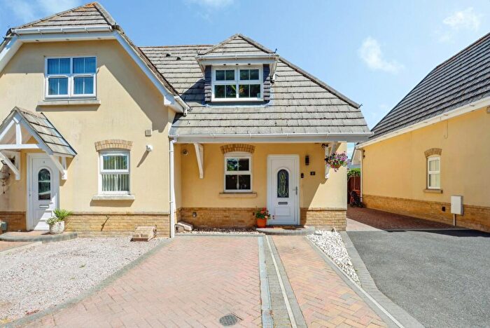 3 Bedroom Semi Detached House For Sale In Northbourne Mews, Bournemouth, Dorset, BH10