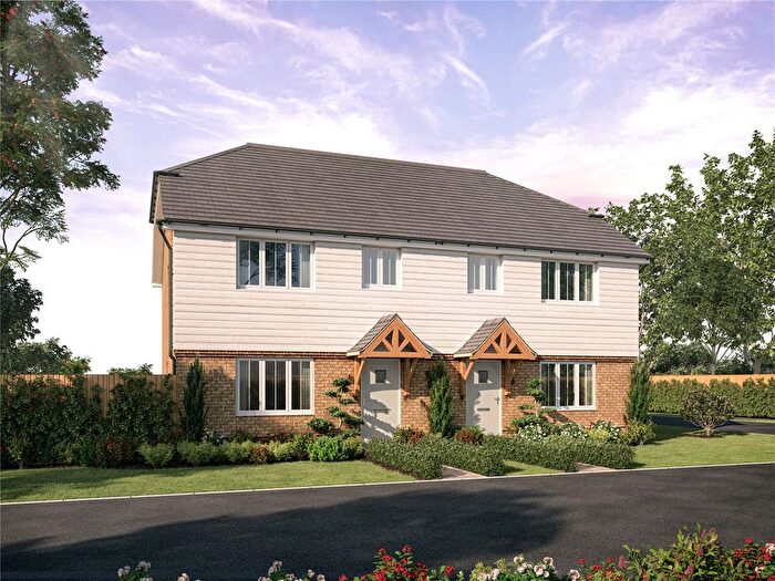 3 Bedroom Semi Detached House For Sale In Grovehurst Road, Sittingbourne, Kent, ME9