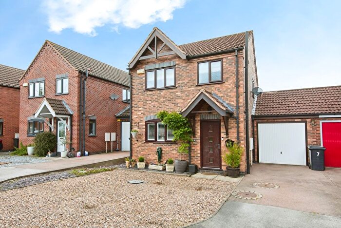 3 Bedroom Link Detached House For Sale In Radford Meadow, Castle Donington, Derby, Leicestershire, DE74