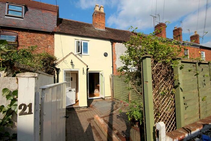 2 Bedroom Cottage To Rent In Gravel Walk, Tewkesbury, GL20