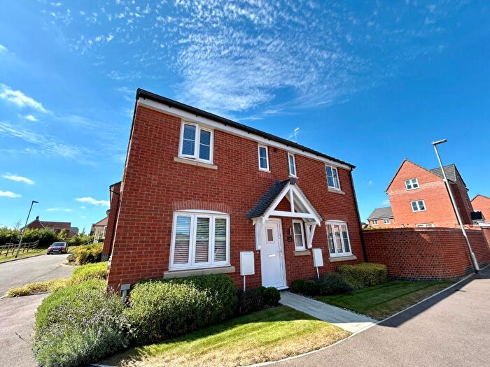 4 Bedroom Detached House For Sale In Red Road, Woodford Halse, Daventry, NN11