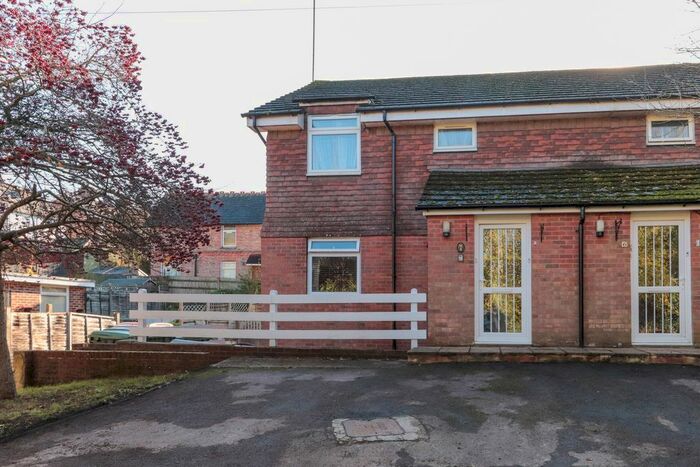 1 Bedroom Flat To Rent In Vale Road, Hawkhurst, Cranbrook, TN18