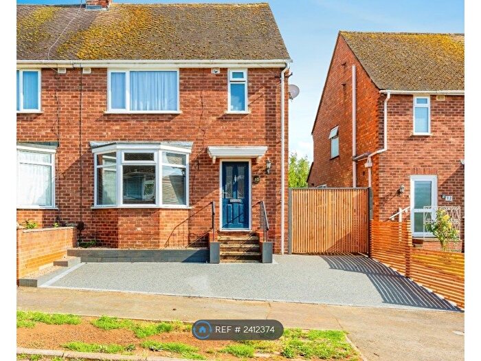 3 Bedroom Semi-Detached House To Rent In Edward Close, Kettering, NN15