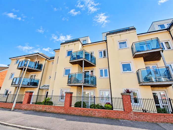 2 Bedroom Apartment For Sale In Picton Avenue, Porthcawl, CF36