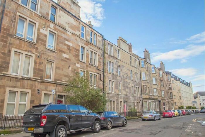 1 Bedroom Flat To Rent In , Caledonian Crescent, Edinburgh, EH11