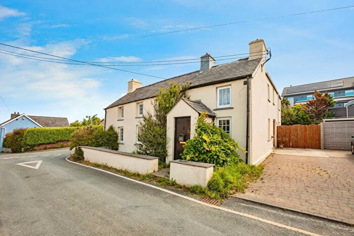 4 Bedroom Detached House For Sale In Felin Road, Cardigan, Dyfed, SA43