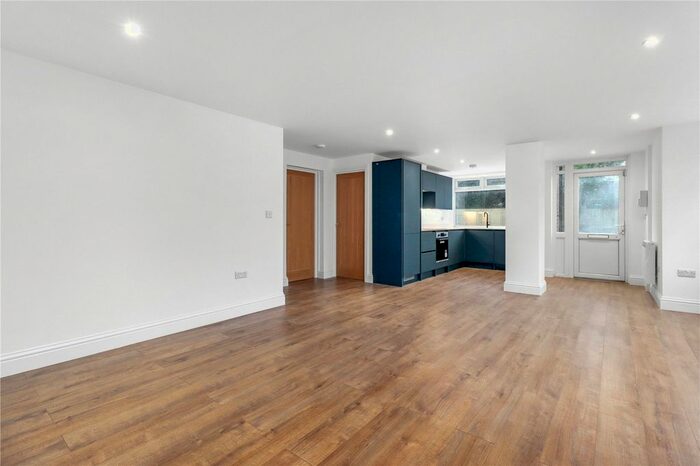 2 Bedroom Flat For Sale In Flat, Neva House, Piltdown, Uckfield, East Sussex, TN22