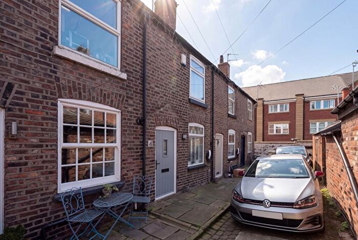 2 Bedroom Terraced House For Sale In Old Meadow, Macclesfield, SK11