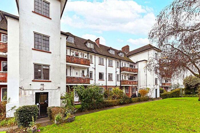 1 Bedroom Flat To Rent In Widecombe Court (A), Lyttleton Road, East Finchley, N2