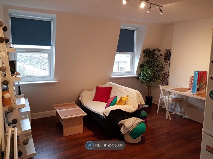 1 Bedroom Flat To Rent In Uxbridge Road, London, W12