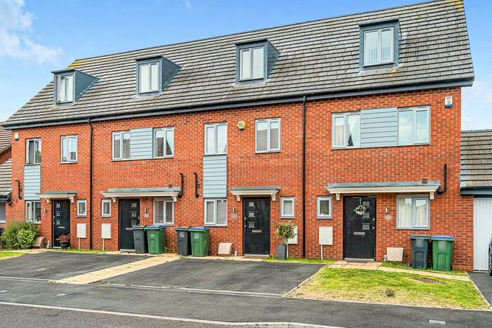 3 Bedroom Terraced House To Rent In Thursfield Road, Tipton, West Midlands, DY4