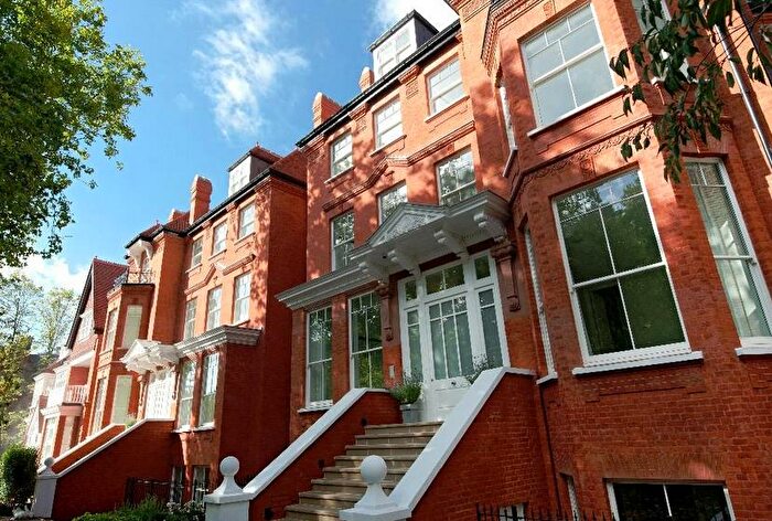 2 Bedroom Apartment To Rent In Fitzjohn's Avenue, Hampstead, NW3