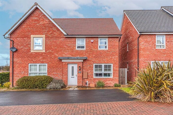 3 Bedroom Semi-detached House For Sale In Regents Drive, Mickleover, Derby, DE3