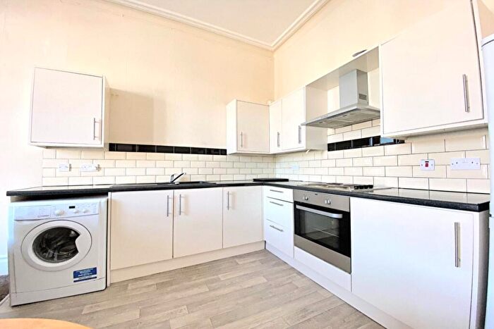 4 Bedroom House To Rent In Lake Road, Portsmouth, Hampshire, PO1
