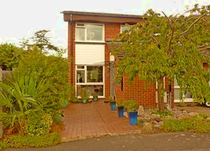 Studio To Rent In The Annex Drumaline Ridge, Worcester Park KT4