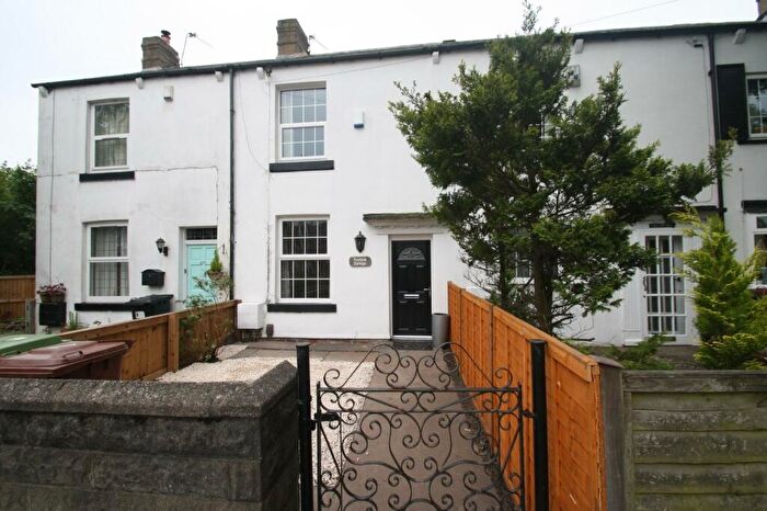 1 Bedroom House To Rent In Street Lane, Leeds, West Yorkshire, Uk, LS17