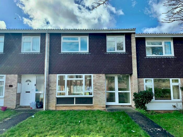 3 Bedroom Terraced House To Rent In Dorset Avenue, Chelmsford, CM2