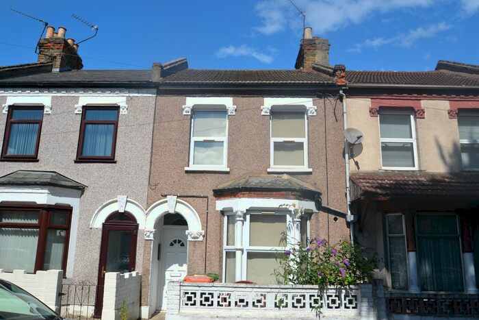 1 Bedroom Studio To Rent In Khartoum Road Flat, Plaistow, London, E13