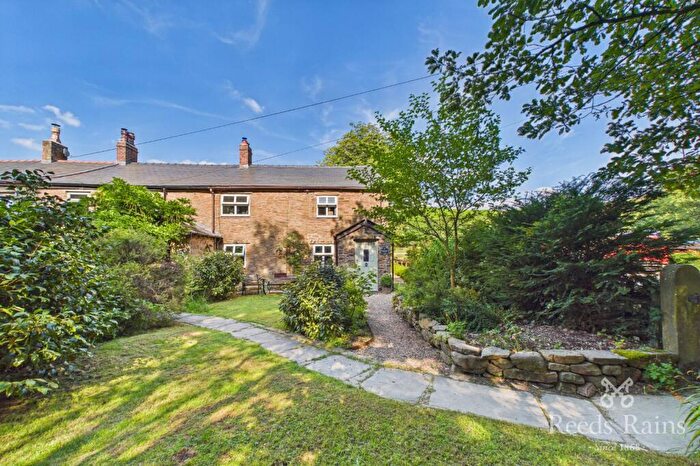 4 Bedroom End Of Terrace House To Rent In White Coppice, Heapey, Chorley, Lancashire, PR6