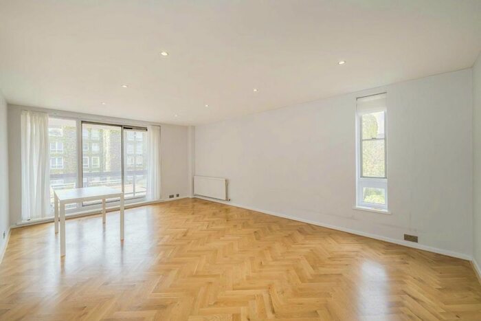 2 Bedroom Flat To Rent In Holyport Road, London, SW6