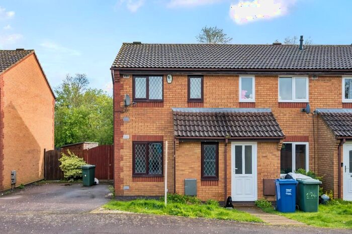 2 Bedroom Semi-Detached House To Rent In Ravencroft, Bicester, OX26