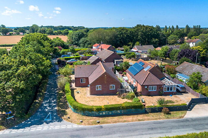 3 Bedroom Detached Bungalow For Sale In Short Lane, Happisburgh, Norwich, NR12