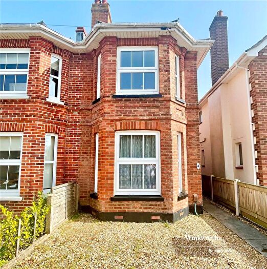 2 Bedroom Semi-Detached House For Sale In Argyle Road, Mudeford, Christchurch, BH23