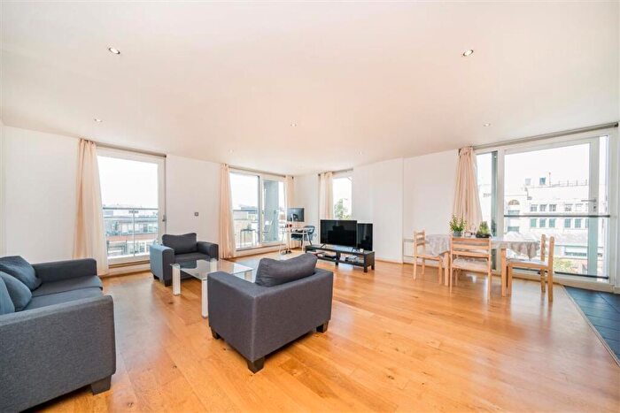 2 Bedroom Flat For Sale In Brewhouse Yard, Clerkenwell, EC1V