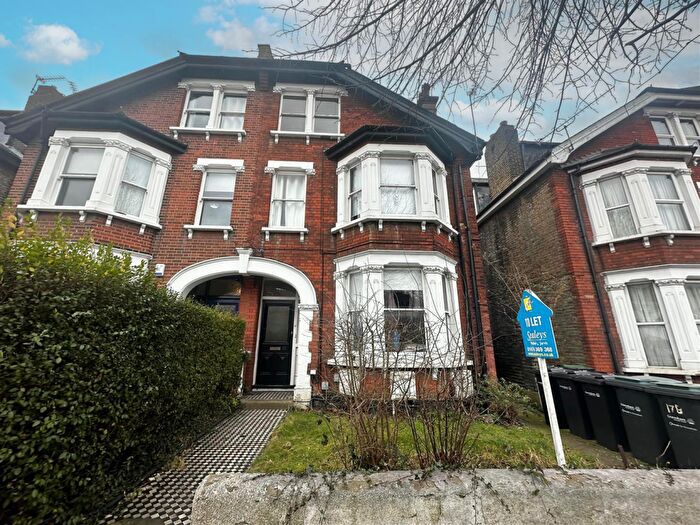 1 Bedroom Flat To Rent In The Avenue, Gravesend, Kent, DA11