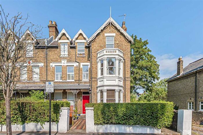 2 Bedroom Flat To Rent In Coleraine Road, Blackheath, SE3