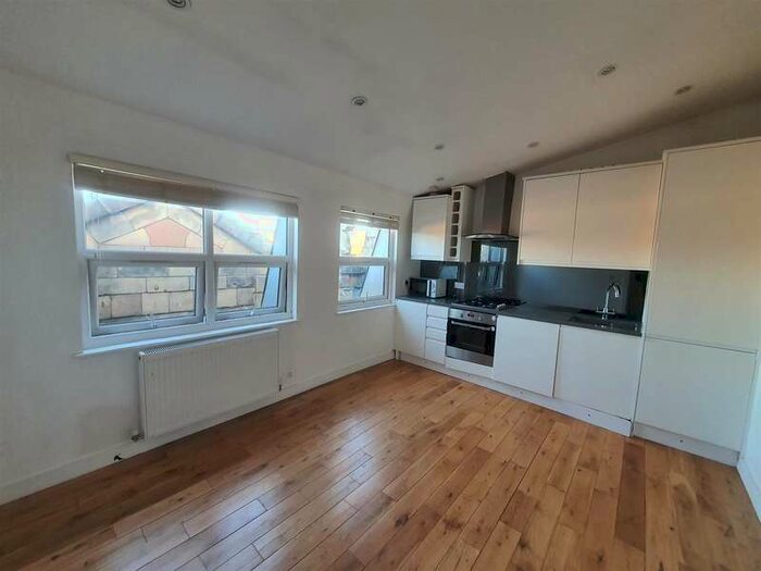 1 Bedroom Flat To Rent In High Street, Acton W3