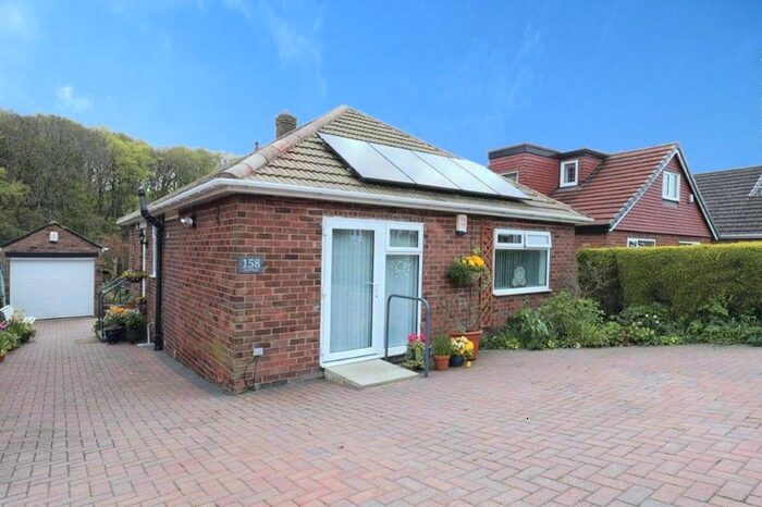 2 Bedroom Bungalow For Sale In Stonelow Road, Dronfield, Derbyshire, S18