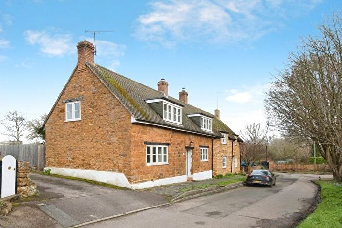 3 Bedroom Cottage To Rent In Creampot Lane, Cropredy, OX17