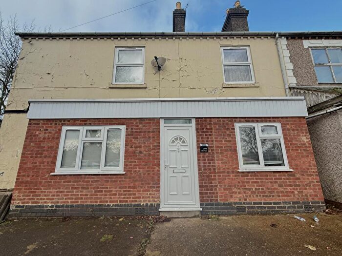 2 Bedroom Apartment To Rent In Clifton Road, Rugby, CV21