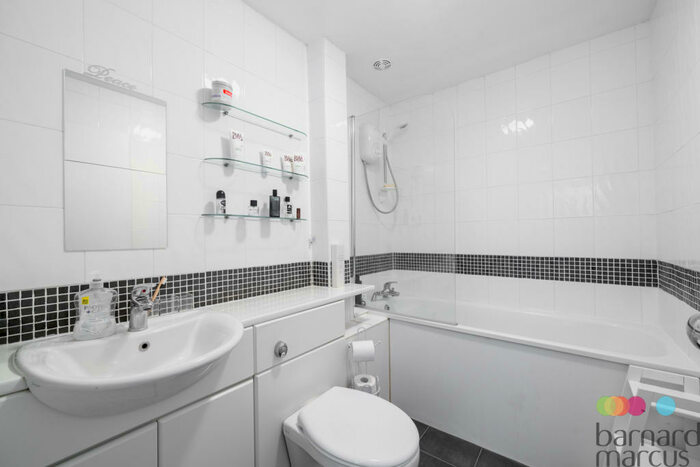 Studio To Rent In Lyonsdown Road, New Barnet, Barnet, EN5