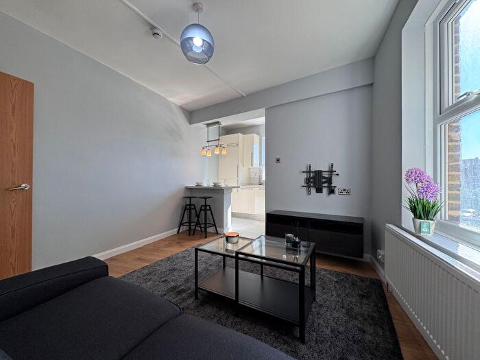 2 Bedroom Apartment To Rent In High Road Willesden, NW10