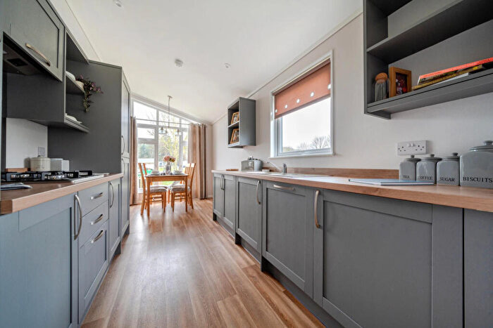 2 Bedroom Park Home For Sale In Poole, Dorset, BH16