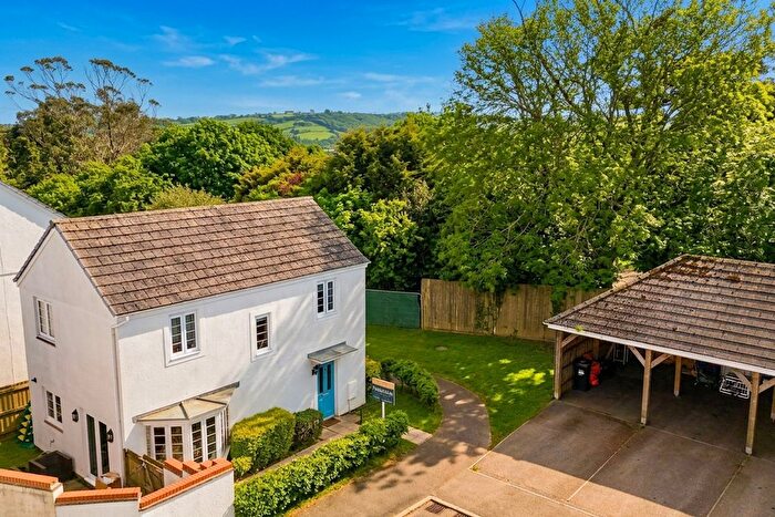 3 Bedroom Detached House For Sale In Round Ring Gardens, Penryn, TR10