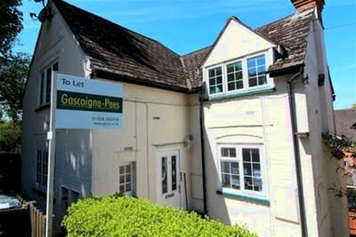 Flat To Rent In Longdene Road, Haslemere, GU27
