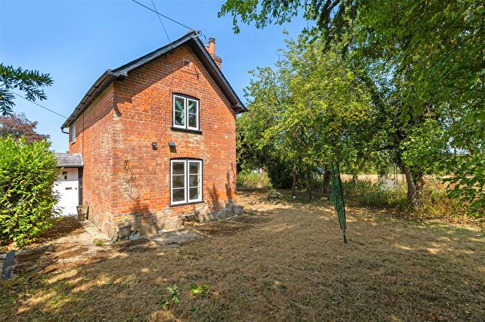 2 Bedroom Country House For Sale In Queens Cottage, Monk Sherborne, RG26
