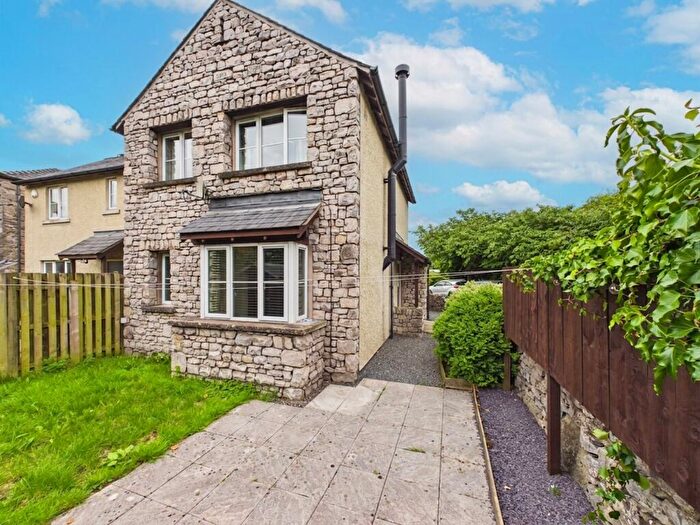3 Bedroom Semi Detached House For Sale In Hunters Croft, Kendal, LA9
